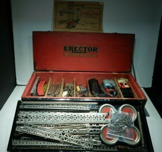 1935 A.  C.  Gilbert Co.  Erector Set In & Rare 2 Level Wood Box - Pamphlet