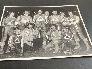 Belle Vue Aces - - - 1973 Ko Cup Winners - - - - Speedway - - - - - Rare - - 8x6 - - Team Photo