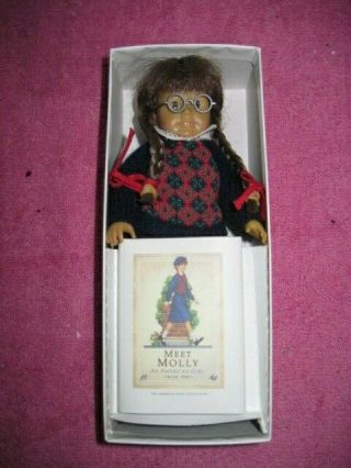 Vintage/ Retired Mini Molly Doll By American Girl/pleasant Company.