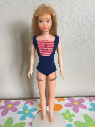 Vintage Mod Pink Skin Bend Leg Blonde Skipper With Swimsuit