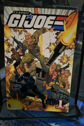 Classic G.  I.  Joe Volume 1 Idw Tpb Rare Oop Larry Hama Snake Eyes Cobra 1 - 10