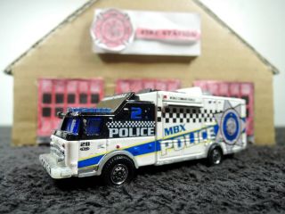 Matchbox 2010 Real Rigs E - One Police Mobile Command Center Vehicle Rare