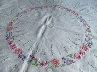Vintage Hand Embroidered Linen Tablecloth - EXQUISITE STARBURST & FLORAL RING 2