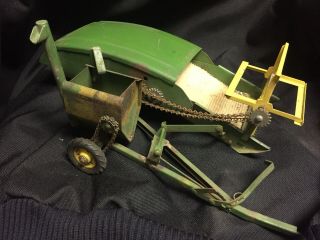 1950s Vtg Antique Die - Cast John Deere Green Combine Tractor Toy