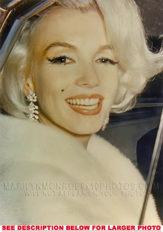 Marilyn Monroe Beauty In A Car (1) Rare 8x10 Photo
