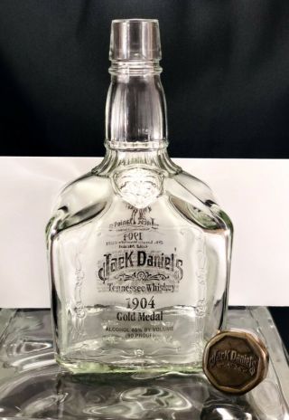 Jack Daniels Whiskey - Rare 1904 St.  Louis Worlds Fair Gold Medal Bottle - Empty