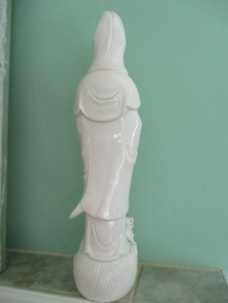 Antique Chinese Blanc De Chine Porcelaine Kwan Yin Statue Unusual 2