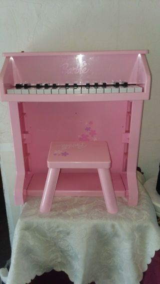 Barbie Pink Piano