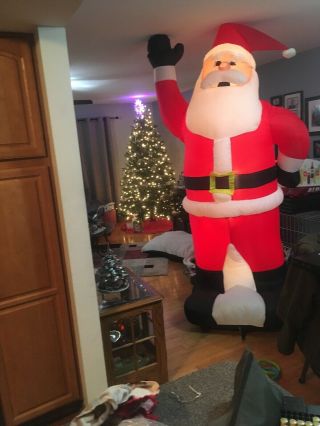 8 Ft Lighted Airblown Christmas Santa Claus Rare Inflatable Box Gemmy