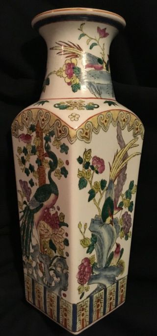 Large Chinese Nyonya Straits Famille Rose Exotic Birds Flowers Porcelain Vase 3