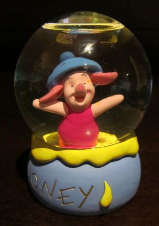 Rare Disney Winnie The Pooh Piglet Hunny Jar Snowglobe Water Glass Dome Figure