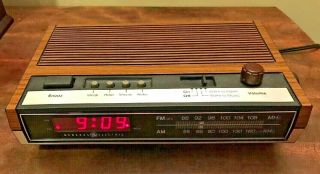 Vintage Ge General Electric Digital Alarm Clock Radio 7 - 4630d Red Number Led D2