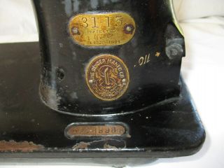 Singer Vintage Sewing Machine,  31 - 15,  Pat.  Feb.  21,  1899,  Ser.  no.  G8788981,  GC 2