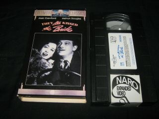 THEY ALL KISSED THE BRIDE Joan Crawford VHS RARE (1942) 2
