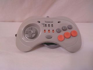 Treamcast.  Rare 6 Button Switch D - Pad Controller For Sega Dreamcast.