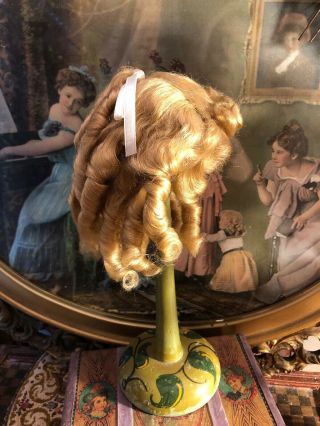 Gorgeous Antique Style Vintage Honey Blonde Mohair Doll Wig