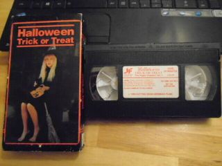 Rare Oop Halloween - Trick Or Treat Vhs Video Documentary Pagan Invasion Occult