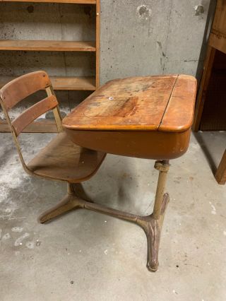 Antique Vintage Child’s Student Old Fashioned Wooden School Desk 1925 - 1940