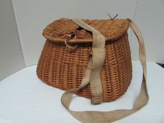 Vintage Fishing Creel Fly Trout Fishermans Wicker Basket Canvas Strap