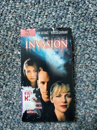 Invasion (vhs) 1997 Film/rare&oop Luke Perry/kim Cattrall Vg Condtn