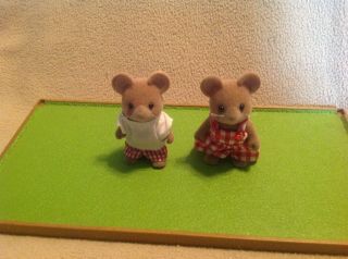 Calico Critters/sylvanian Families Vintage Brown Mouse Pair