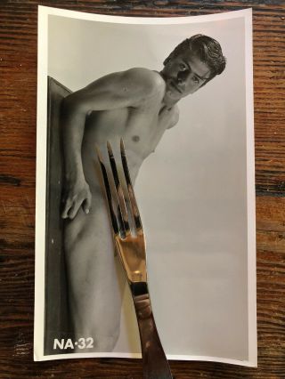 Vtg B&w Unknown Studio/model Gay Nude Male Posing Strap Era Xclnt Na32 5x8
