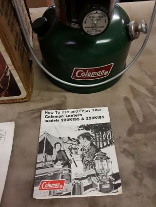 Vintage 1979 Coleman Green Dual Mantle Lantern Model 220K195 Papers & Box EC 3