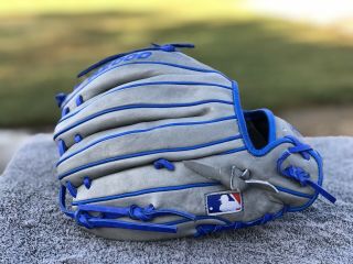 Wilson A2000 Baseball Glove OTIF 11.  5” Rare Barely 2