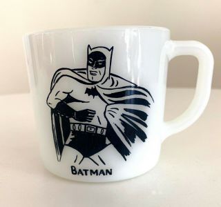 RARE Vintage Batman 1966 Westfield superhero milk glass mug. 2