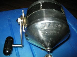 Vintage Zebco Spinner Model 55 good 2