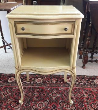 28 " Inch Tall Vintage French Louis Xv Style Drexel Ivory Color Nightstand