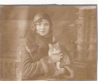 1920s Pretty Young Woman In Hat With Cat Best Friends Old Russian Antique Photo