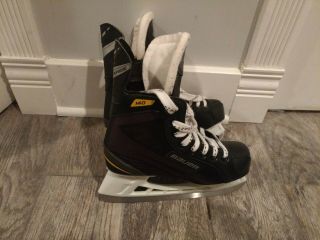Size 6 R Bauer Supreme 140 Youth Hockey Skates - - Rarely