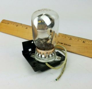 Sylvania Dfc Projector Lamp 120v 150w & Base - Movie 8 Mm Vintage Antique