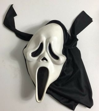 Rare Scream Ghostface Fearsome Mask Easter Fun World 8550 Eu China Stamps