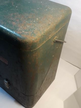 Vintage Coleman 220 236 237 252 Lantern Green Metal Carry Case 2