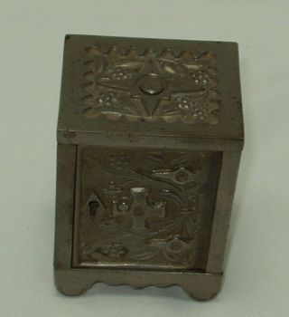 Antique Pat.  1897 J&e Stevens Key Lock Safe No.  50 Cast Iron Still Bank Vintage