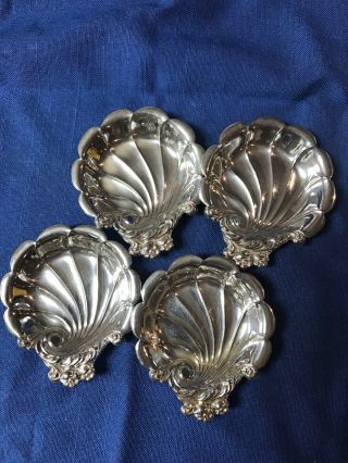 Lunt Eloquence Sterling Silver Individual Butter Pat Dish Shell Vintage 1950 
