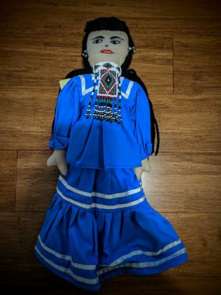 Vintage Souvenir Native American Indian Doll and Papoose in Carrier 2