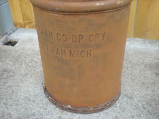 Antique Midwestern 10 Gallon Metal Milk/Creamer Can - 