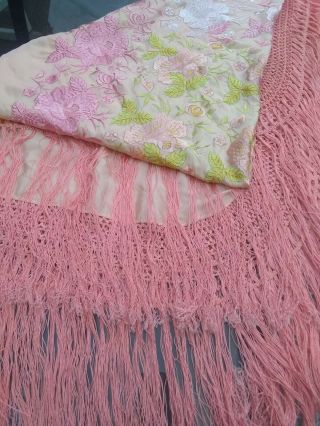ANTIQUE VTG PINK ROSES SILK HAND EMBROIDERED PIANO SHAWL Tablecloth LONG FRINGE 2