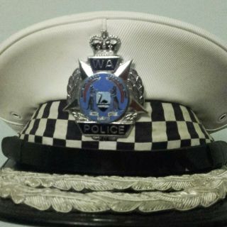 Western Australia Police hat and badge high rank cap obsolete rare 3