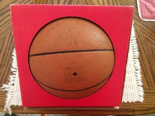 Vintage VOIT AMF LB 202 Official Size & Weight 1970s Basketball.  Rare 2