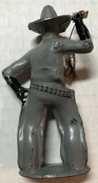 ANTIQUE 1930s ARCADE CAST - IRON TOY 3.  5” WESTERN COWBOY with LASSO 2
