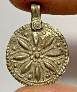 Very Rare Fantastic Design Viking Silver Pendant Circa 900 - 1000 Ad 1.  9gr 21mm