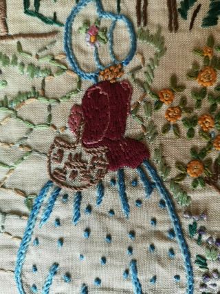 1920s VINTAGE EMBROIDERED CRINOLINE LADY COUNTRY COTTAGE GARDEN WELL PICTURE 2