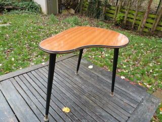 Lovely Vintage Retro Kidney Shaped Formica Top Side Table.