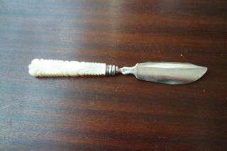 Victorian Pretty Sterling Silver Butter Knife With Nacre Handle Birmingham 1841
