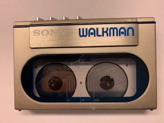 Vintage Sony Walkman WM10 comes with Rare Belt Clip and Audio Cassette 3