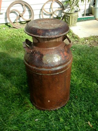 Antique Cream City 10 Gallon Steel Milk Can With Lid - Brass Tag - Solid